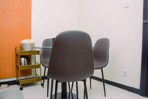 Apartment, Non Smoking, Kitchenette - Best and Strategic Nifarro Park Studio Apartment (Jakarta)