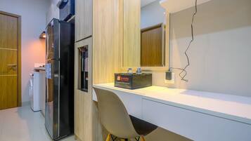 Apartamento, para não fumantes, cozinha americana | 1 quarto, escrivaninha, ferros/tábuas de passar roupa, Wi-Fi de cortesia