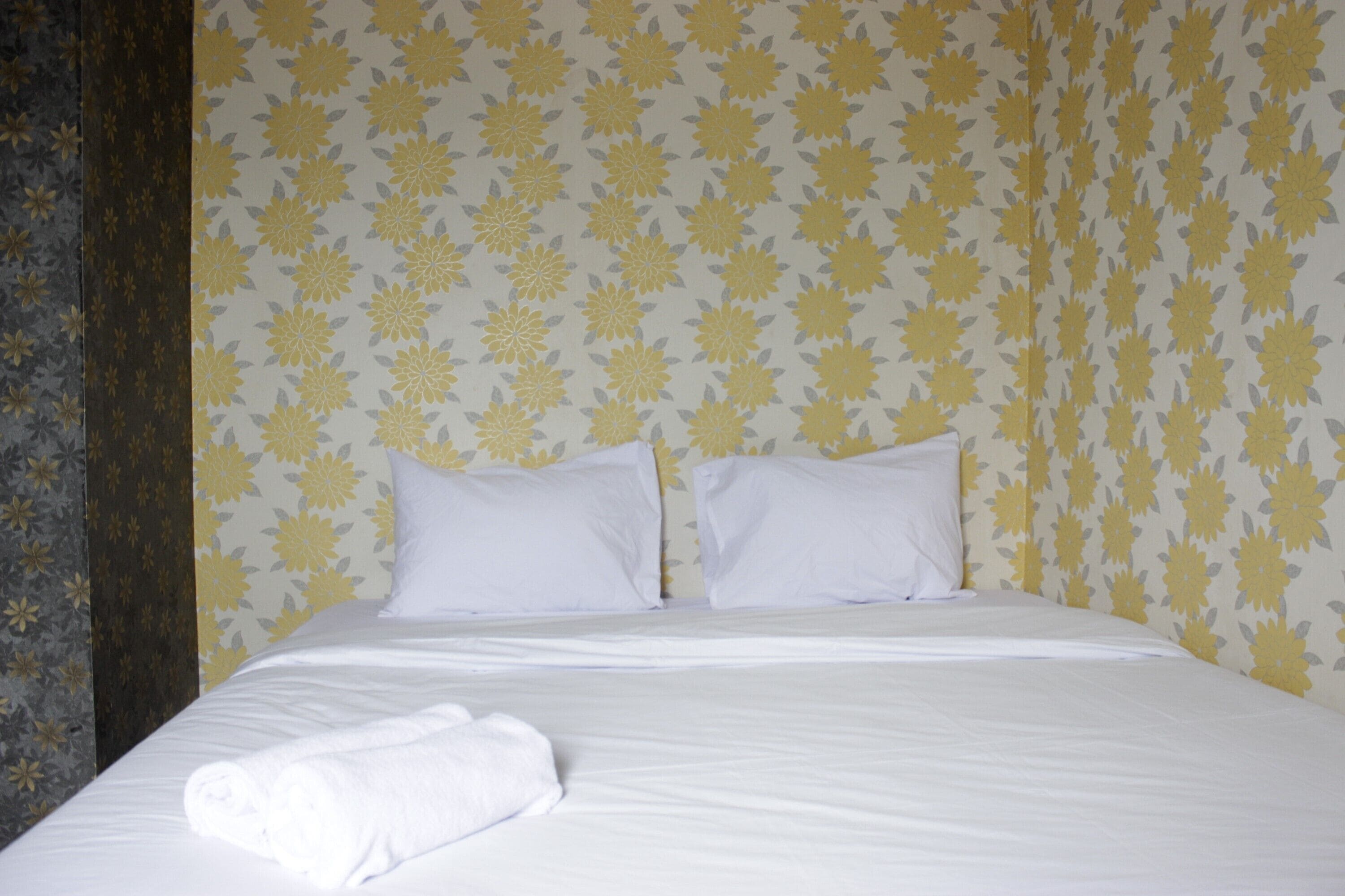 Apartment, Non Smoking, Kitchenette | 2 bedrooms, iron/ironing board, free WiFi, bed sheets