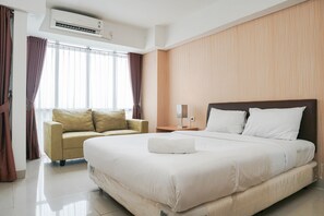 Departamento, para no fumadores, cocineta | 1 habitación, escritorio, tabla de planchar con plancha y ropa de cama 