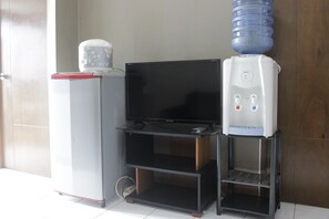 Apartment, Non Smoking, Kitchenette | 2 bedrooms, iron/ironing board, free WiFi, bed sheets - Pleasant 2BR Apartment at Gateway Ahmad Yani (Bandung)
