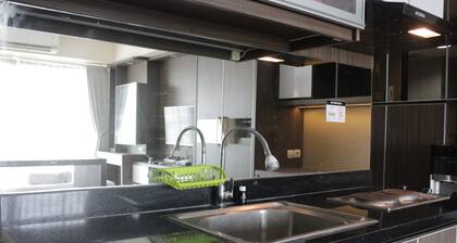 Modern Chic Studio Apartment at Tamansari La Grande near BIP