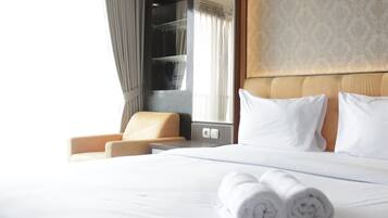 1 habitación, tabla de planchar con plancha, wifi gratis y ropa de cama