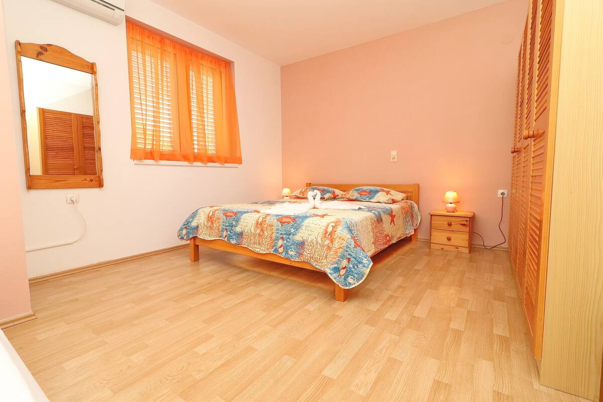 Apartment (Three Bedroom Apartment with Terrace) | 7 bilik tidur