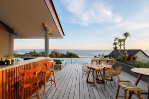 Poolbar