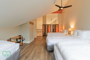 2 bedrooms, iron/ironing board, free WiFi, bed sheets - 2 BDR w Loft / Incredible Views / Family-Friendly (Fernie)