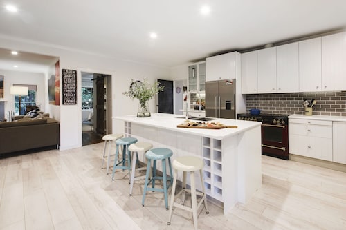 Odd Frog Lodges - The Lodge