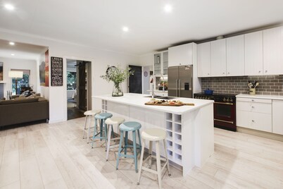 Odd Frog Lodges - The Lodge