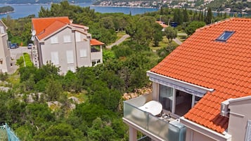 Monolocale (Studio Apartment with Hot Tub) | Vista aerea