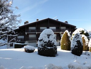 Exterior - 2-room apt, sleeping alcove, 6 pers., balcony, pets allowed, parking (Combloux)