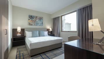 Studio Suite, 1 King Bed with Sofa bed | 1 bedroom, in-room safe, desk, iron/ironing board