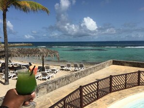 Beach nearby - Studio 3* sea view, swimming pool, beach with balcony, vacations at Manganao (Saint François)