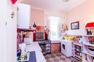 Double Room (Comfort Double room) | Private kitchen