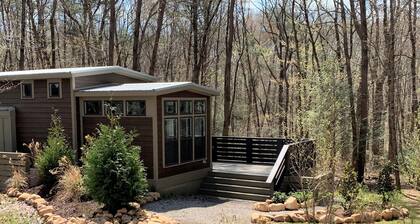 Cozy Cottage at The Retreat at Deer Lick Falls