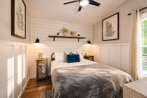 2 bedrooms, WiFi, bed sheets