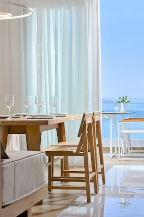 Superior Apartment | Water view