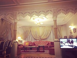 TV, video games - Oranger Marrakech Appartement Vacance (Marrakech)