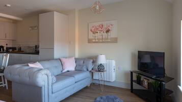 Studio Kota | Area keluarga | TV layar datar