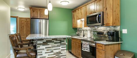 Condo, 2 Bedrooms | Private kitchen | Fridge, oven, coffee/tea maker, toaster