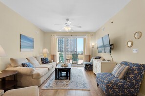 TV - 🌴 Winter Deal ❄️ Ariel Dunes I 302 | By Beach • Gulf Views • 2 Pools ⭐ (Miramar Beach)