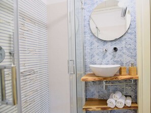 Hiustenkuivaaja
