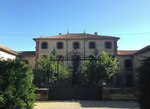 Gîte au Château Jonquier 2