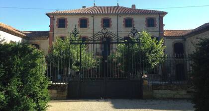 Gîte au Château Jonquier 2