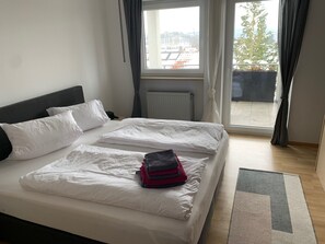 Exclusive Apartment | 2 bedrooms, individually decorated, individually furnished, desk - Apartment Schmuck (Bad Abbach)