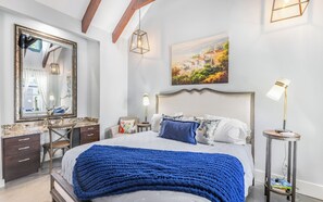 4 bedrooms, iron/ironing board, WiFi, bed sheets