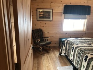 2 多间卧室、WiFi、床单