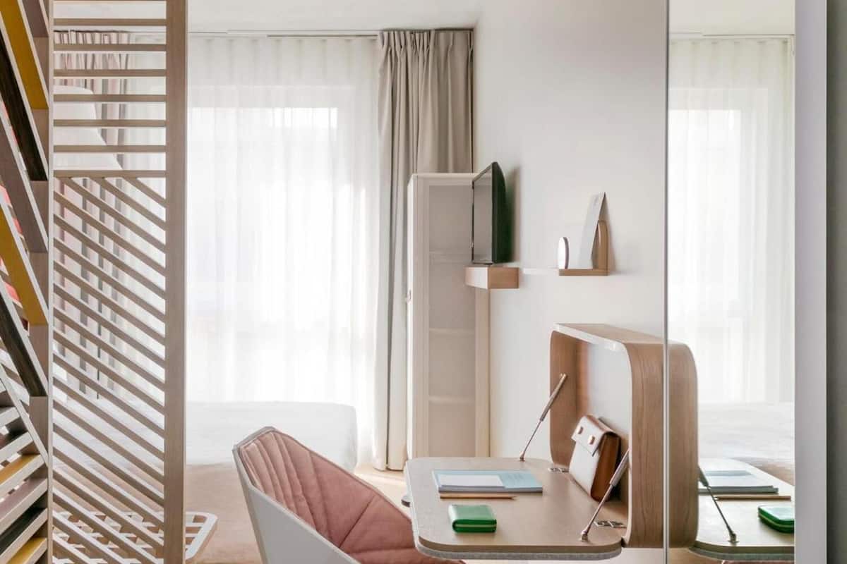 premium bedding, down duvets, in-room safe, individually decorated