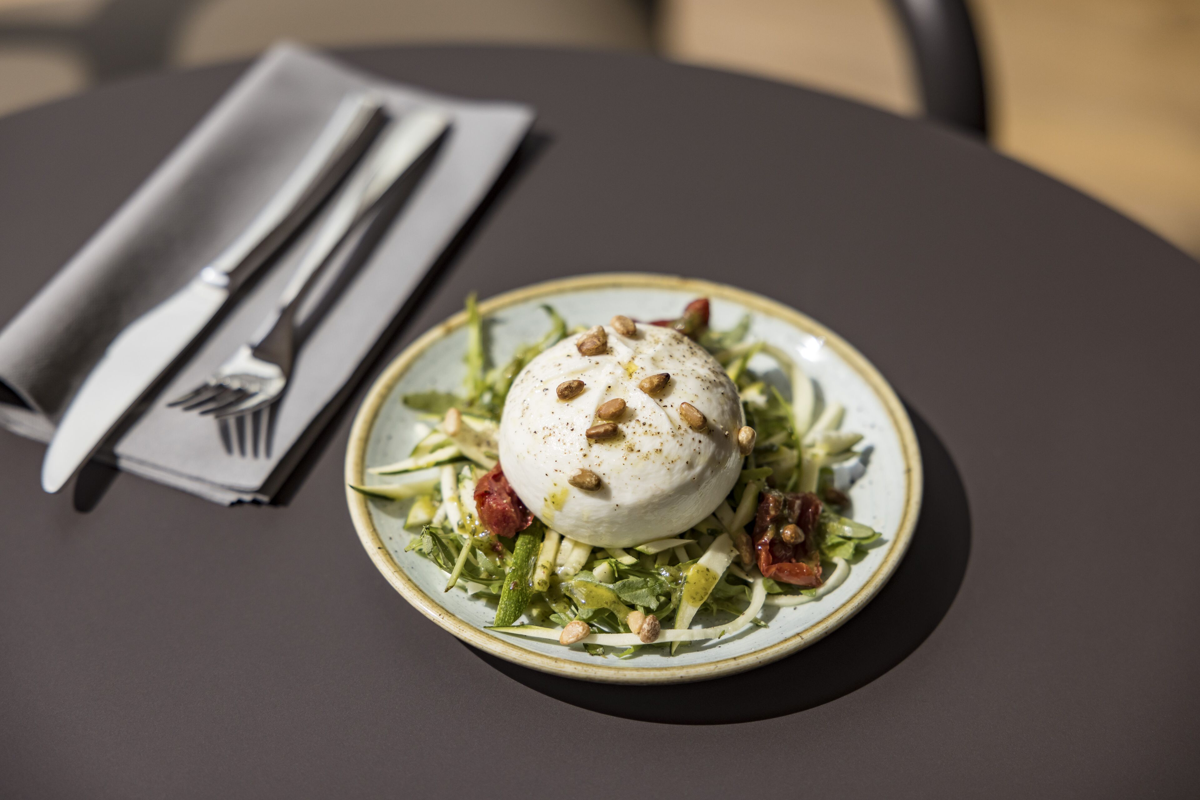 lunch and dinner served