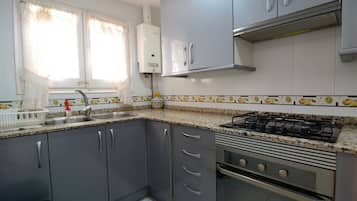 冰箱、微波炉、烤箱、茶具/咖啡用具