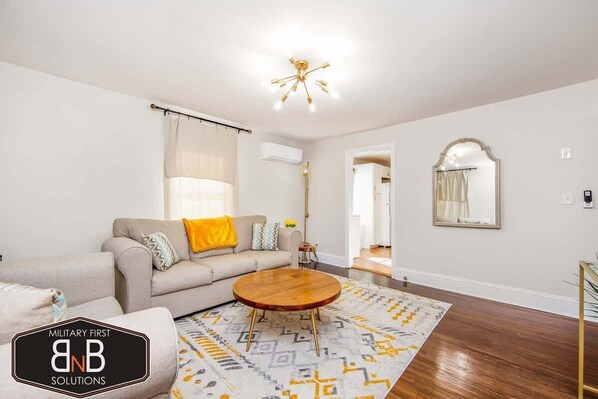 Televisio, työhuone