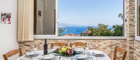 Apartment | Esszimmer