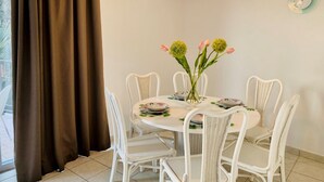 Dining - Big Apt with 2 Bedrooms (Bardolino)