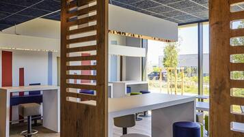 Buffet breakfast on weekdays (EUR 9.90 per person)