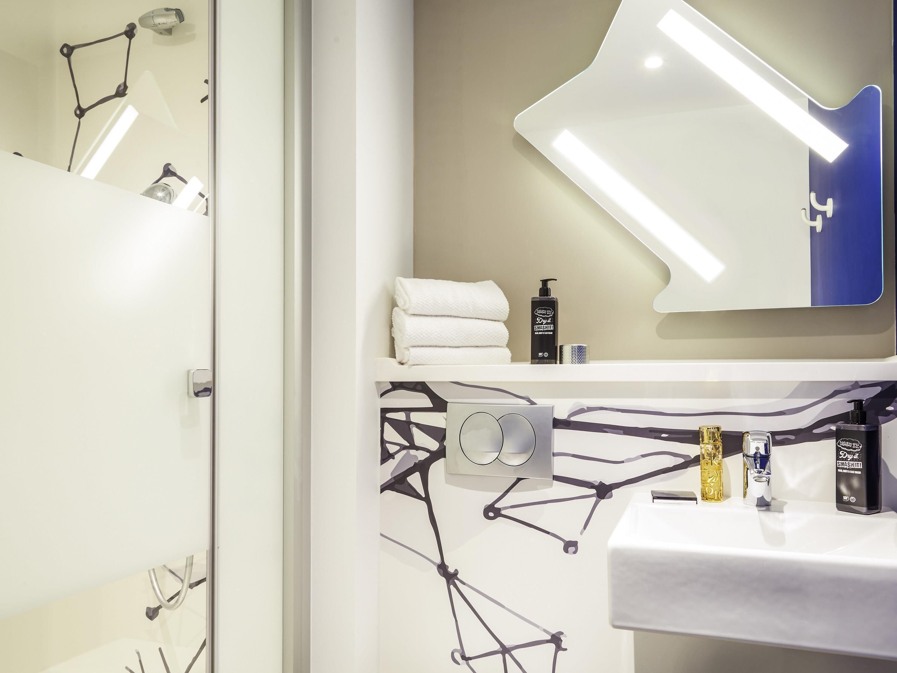 Cortinas opacas y sistema de insonorización
