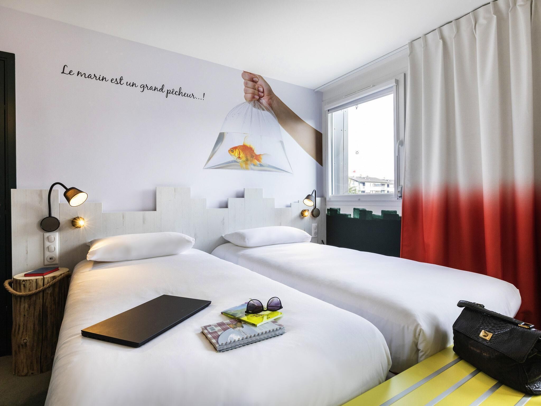 Standardzimmer, 2 Einzelbetten | Schreibtisch, schallisolierte Zimmer, kostenloses WLAN, Bettwäsche
