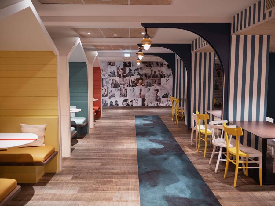 Breakfast area