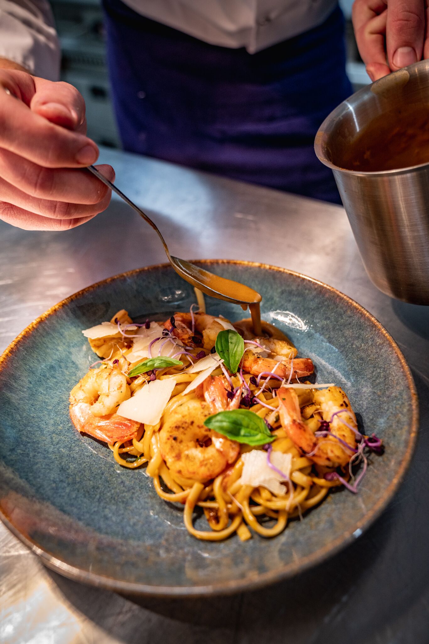 43-inch flat-screen tv with satellite channels, tv