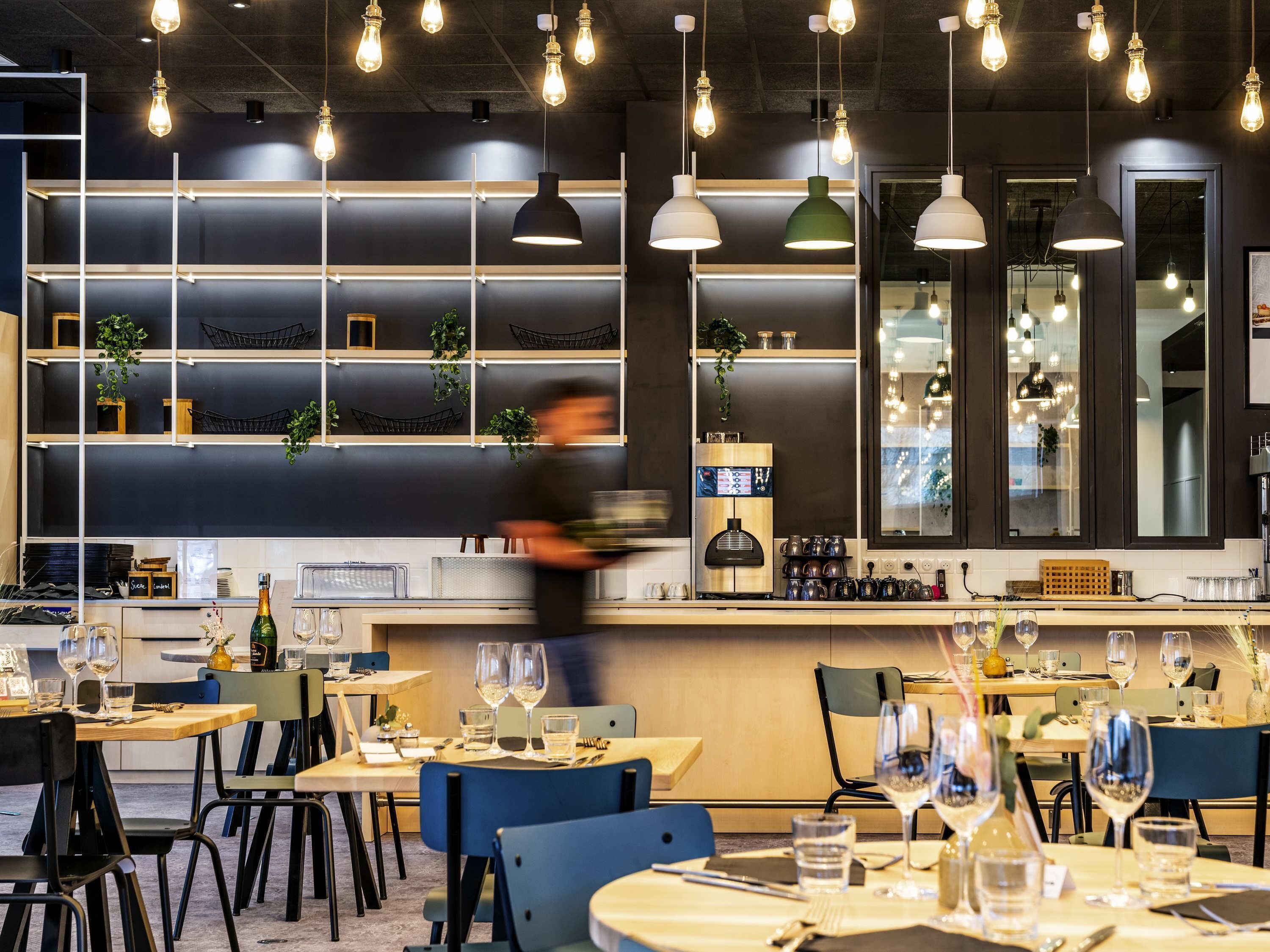 Dagelijks ontbijtbuffet (EUR 12 per persoon)