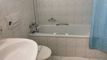 Estudio clásico | Baño