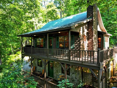 Bear Bottoms - Fireplace - Hot Tub