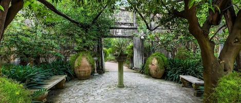 Enceinte de lâhĂ©bergement