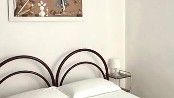 1 habitación y ropa de cama