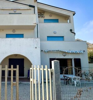 Exterior - RS317 - Marcelli, two-room apartment in a seafront residence (Marcelli)