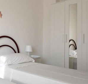 2 sovrum och sängkläder