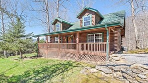 Exterior - Wakulla Woods Retreat (Waynesville)