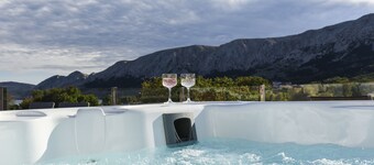 Luxus Penthouse Apartment mit Jacuzzi